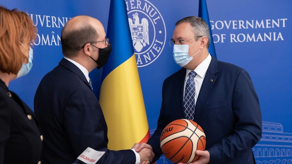 Premierul Nicolae Ciucă, întrevedere cu reprezentanții FIBA: Se pregătește organizarea Campionatului mondial de baschet masculin