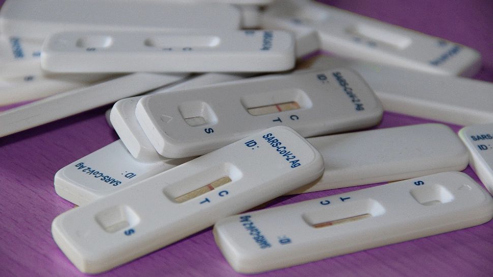 Când trebuie făcute testele rapide Covid pentru un rezultat concludent. Anunțul lui Valeriu Gheorghiță