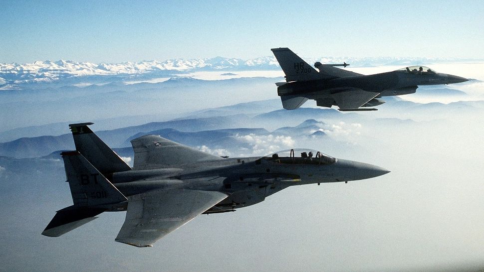 Avioane de luptă comandate din Franţa de Grecia. Țara, confruntată cu tensiuni recurente cu Turcia