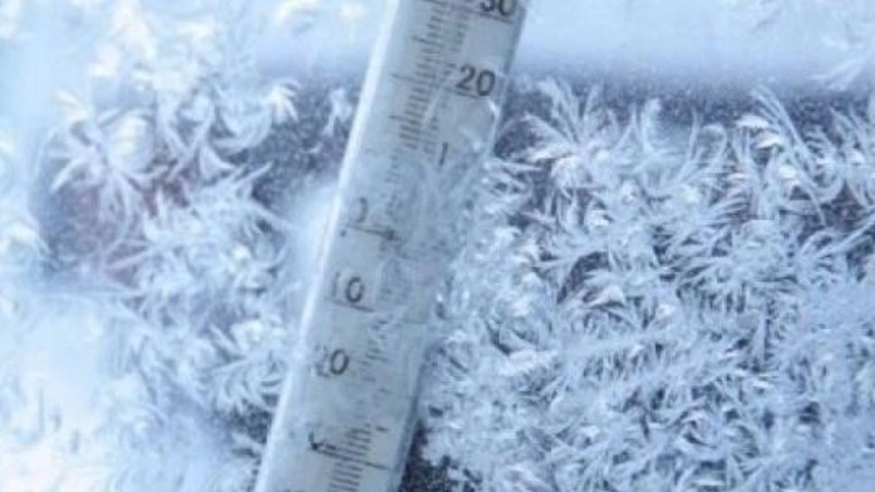 Cea mai mare greșeală pe care o poţi face când este ger. Iată la ce pericol te expui