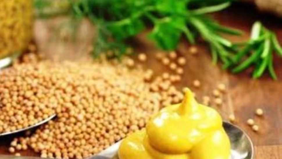 Cum să faci cel mai delicios muștar de casă, nu-l mai cumpăra! Ingredientul-minune de care nu știai