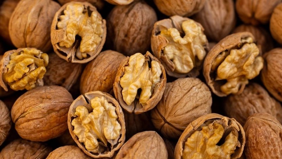 Ce se întâmplă în organismul tău dacă mănânci miezul de la o nucă în fiecare zi - aur curat pentru organism!