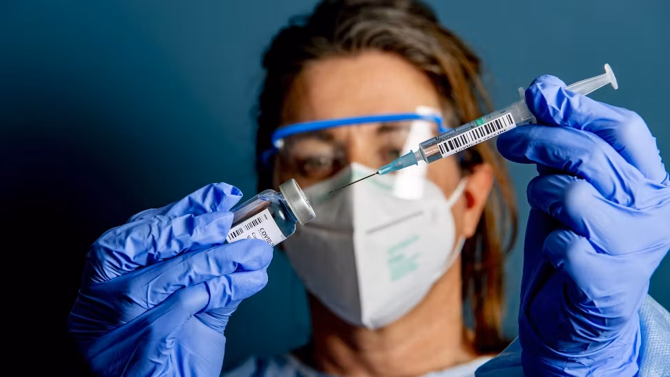 Pandemia de COVID-19 se va termina în câteva luni! Cine a făcut declarația și la ce SOLUȚIE lucrează oamenii de știință