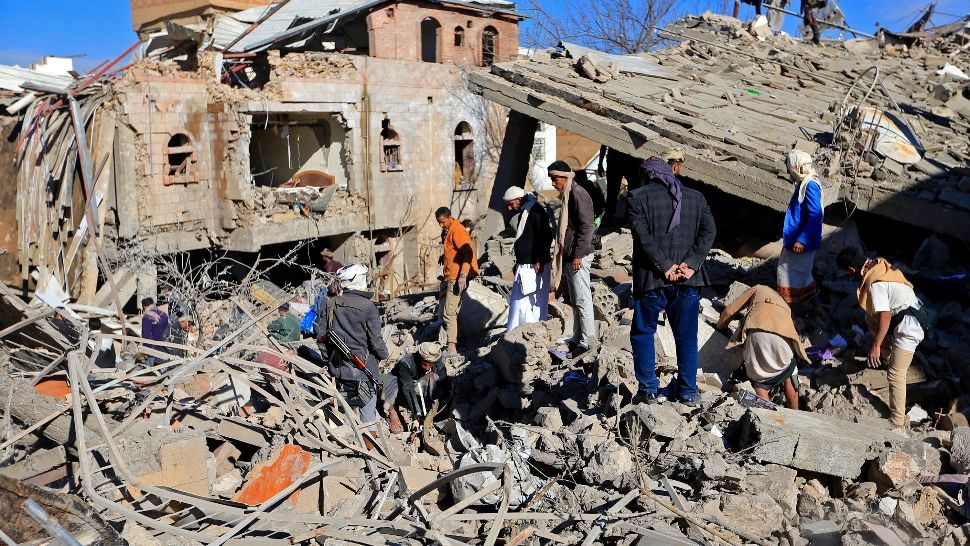 Arabia Saudită bombardează capitala Yemenului, după atacul rebelilor asupra Emiratelor Arabe Unite! Cel puţin 11 oameni au murit