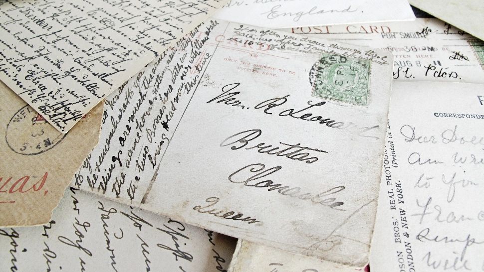 O scrisoare pierdută, în varianta poștală. A fost trimisă acum 51 de ani, a ajuns la destinatar în decembrie 2021