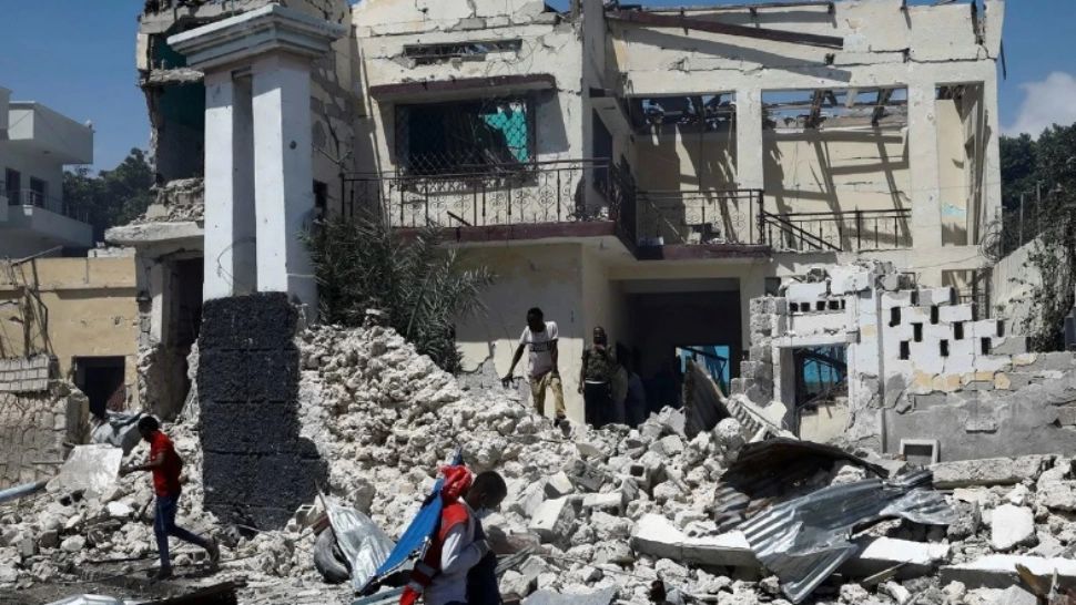 VIDEO | Explozie catastrofală, după ce o bombă a fost detonată: Cel puțin 12 morți și 20 de răniți