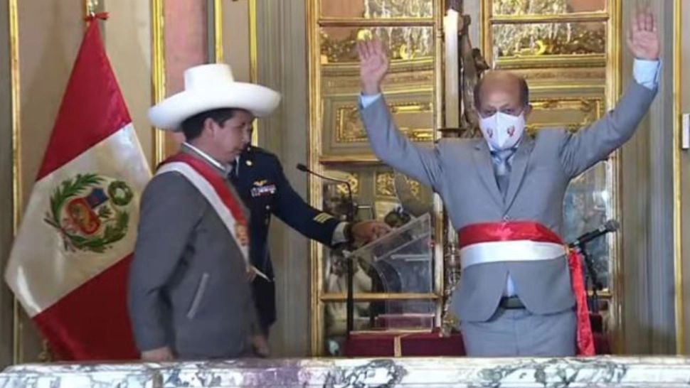 SCANDAL la nivel înalt! Prim-ministru acuzat de violenţă domestică. Cine este acesta 