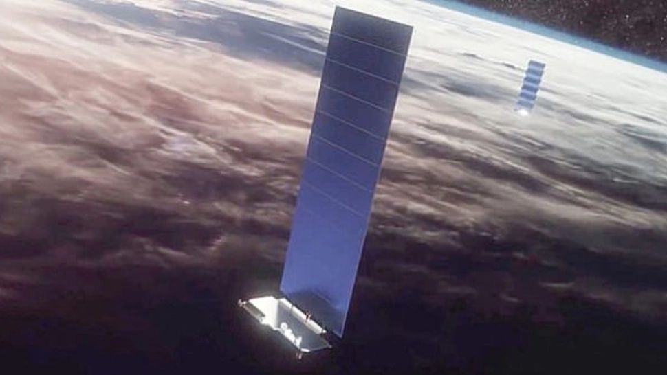 Probleme pentru Elon Musk! Zeci de sateliți SpaceX distruși de o furtună magnetică