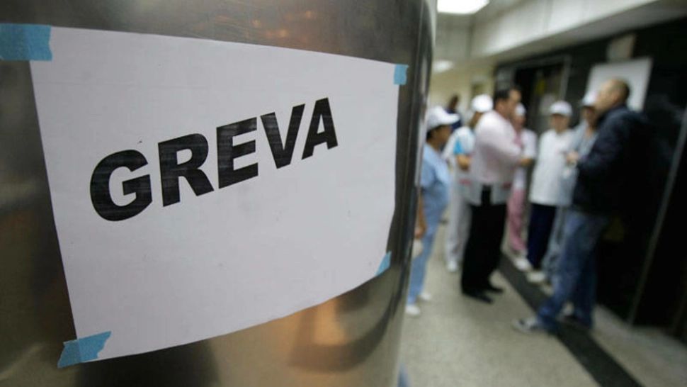 Prefecturile din toată țara intră în GREVĂ de AVERTISMENT. Cum va fi afectată activitatea