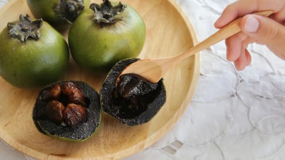 Alimentul care face senzație pe internet! Fructul făcut din budincă de ciocolată care are un gust delicios