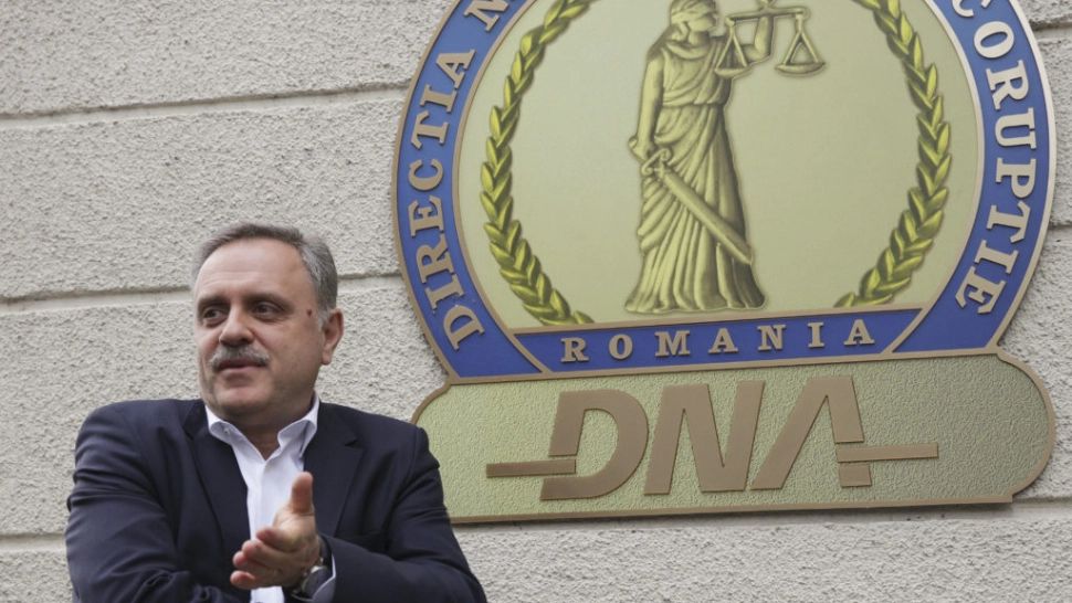 Transportatorii depun plângere penală împotriva unui vicepreședinte ASF: A mărit cu 36% tarifele de referinţă pentru poliţele RCA