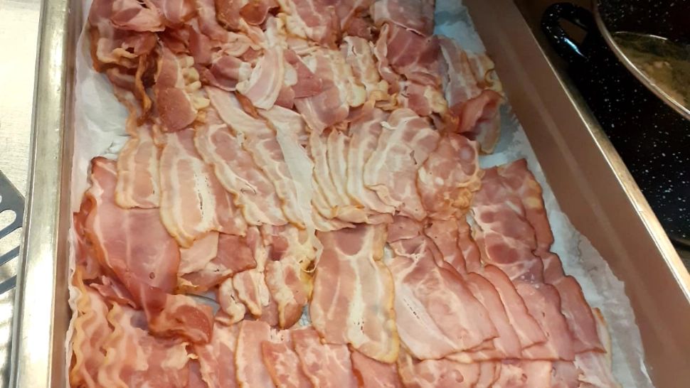 Piețele din Capitală, controlate la sânge de autorități: amenzi URIAȘE pentru produsele expirate