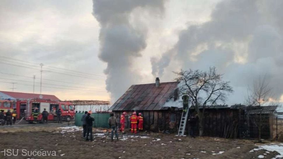 Sfârșit tragic pentru un bărbat din Suceava. A murit într-un incendiu care i-a mistuit casa