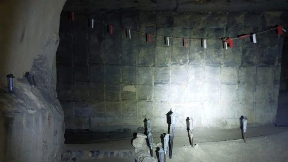 FOTO | Loc secret pentru petreceri în PANDEMIE. Unde era improvizat barul din Belgia. Ce au descoperit polițiștii 