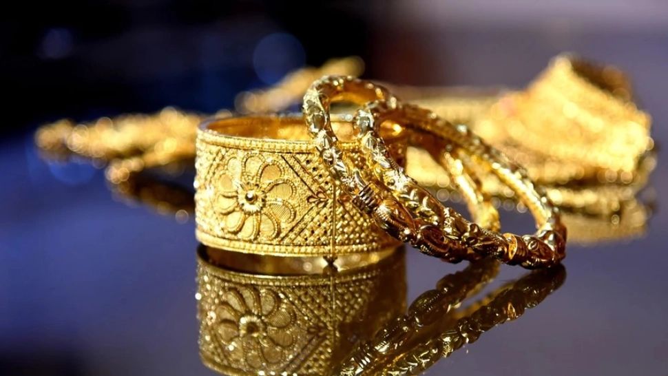 Porți bijuterii de AUR? Sunt boală curată pentru 3 organe vitale - cum îți pun viața în pericol