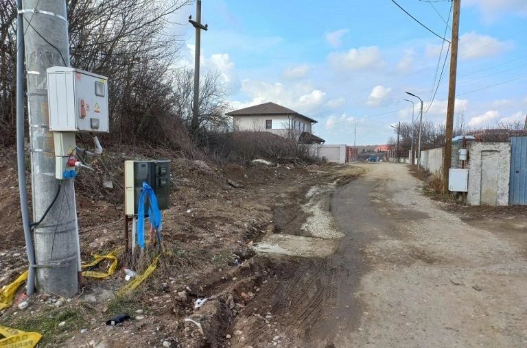 FOTO&VIDEO | MAFIA imobiliară acaparează Mogoșoaia - Proiecte mărețe vs locuri fără canalizare și drumuri neasfaltate