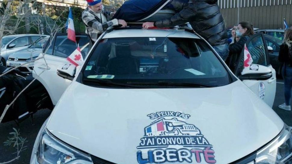 Marșul de protest ‘’Convoiul libertății’’ se îndreptă spre Paris