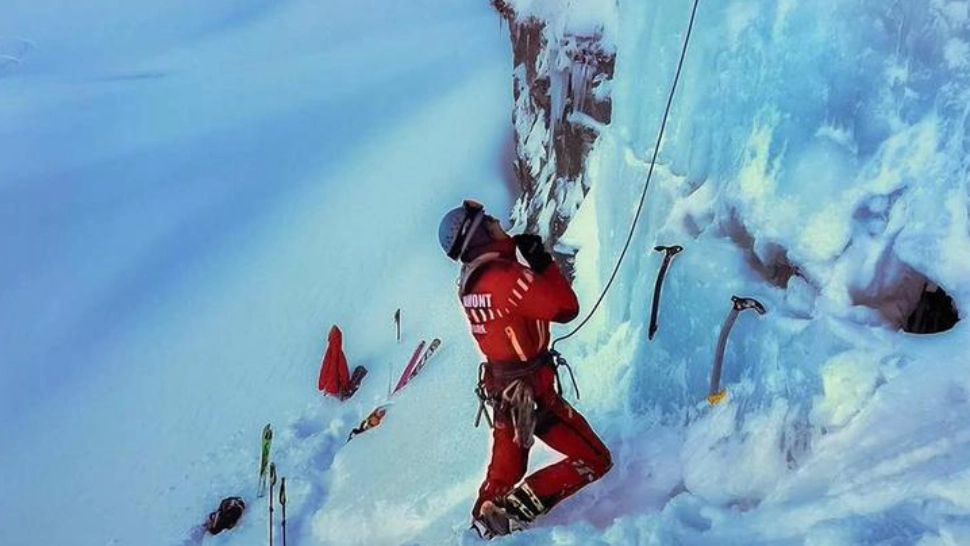 Intervenție SPECTACULOASĂ în Ceahlău! Salvamontiștii intervin pentru salvarea mai multor tineri 