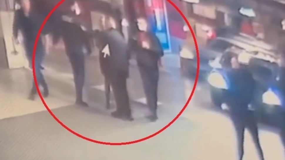 Argument halucinant în apărarea interlopului timișorean care a lovit un comisar: N-a realizat că e POLIȚIST