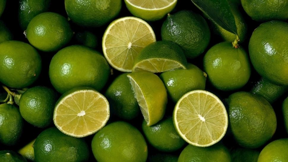 Avertismentul medicilor: lămâile verzi pot fi foarte periculoase. Vezi în ce condiţii!