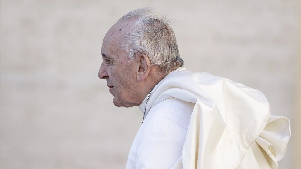 Papa Francisc, îngrijorat de invazia Ucrainei: Gestul făcut, astăzi, de Suveranul Pontif, o PREMIERĂ la Vatican