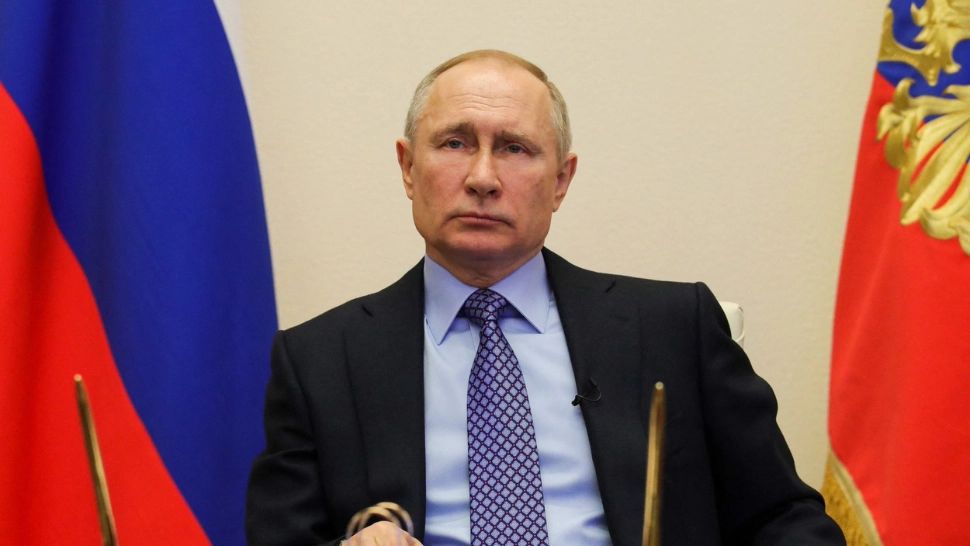 Putin a SEMNAT decretul de recunoaștere republicilor Donețk și Luhansk: „Rusia și-a îndeplinit toate promisiunile”