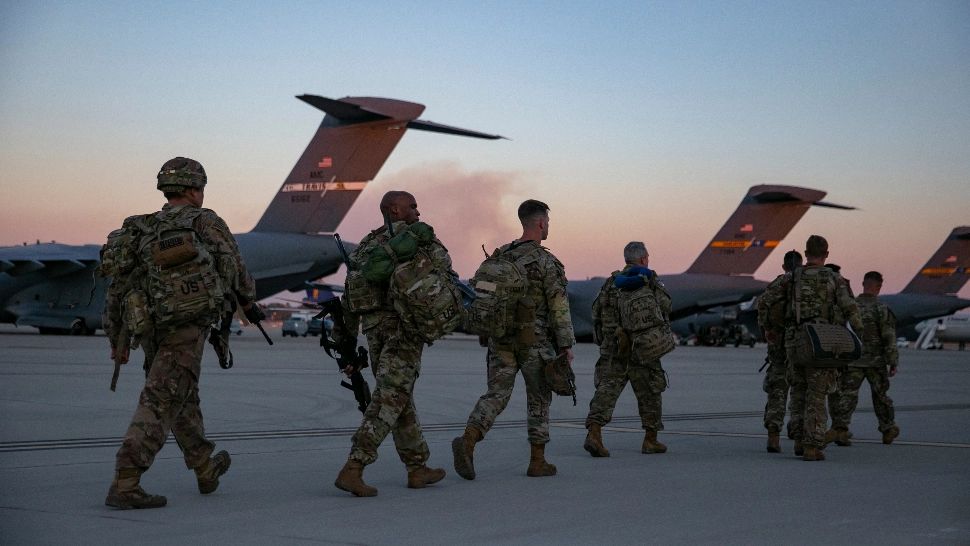 Blindate și avioane de luptă, în drum spre Ucraina: trupele rusești se apropie amenințător! IMAGINI înfricoșătoare cu armata lui Putin