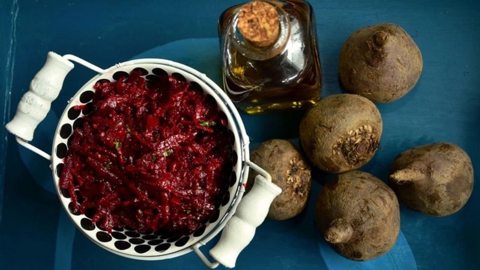 Ce se întâmplă în organismul tău dacă mănânci zilnic 3 feliuțe de sfeclă roşie