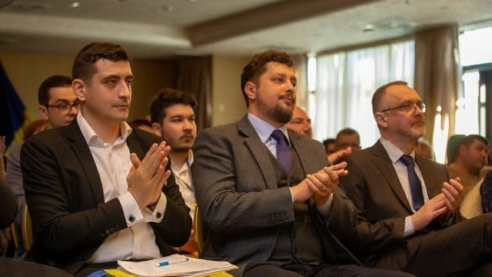 Tensiuni majore la vârful AUR - Partidul riscă să se destrame - Care e "mărul discordiei"