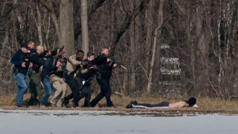 VIDEO | Atac armat în campusul unui colegiu din SUA. Două persoane au fost ucise