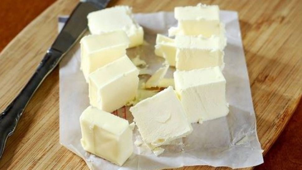 Cele mai frecvente GREŞELI în bucătărie. Ce se întâmplă dacă foloseşti UNT PREA MOALE?