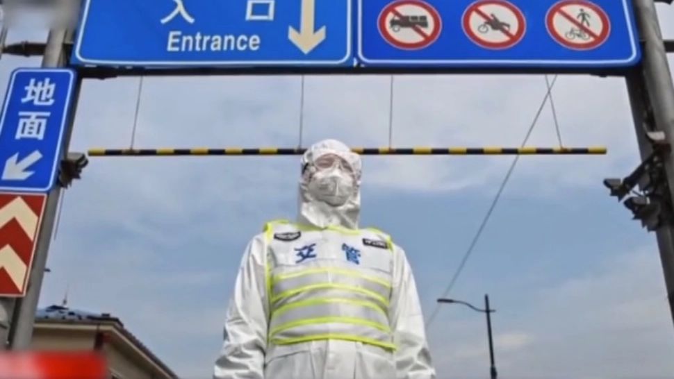 Un oraș din China intră în primul lockdown de la începutul pandemiei, din cauza celui mai grav val de Covid