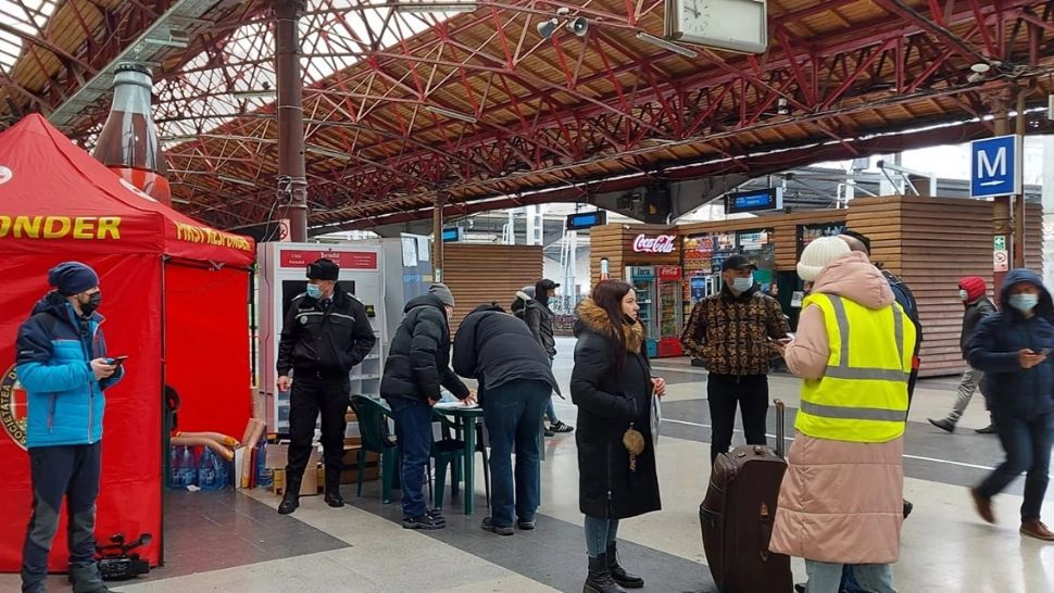 Cetățenii din Ucraina vor putea circula gratuit cu trenurile CFR - Anunțul ministrului Transporturilor