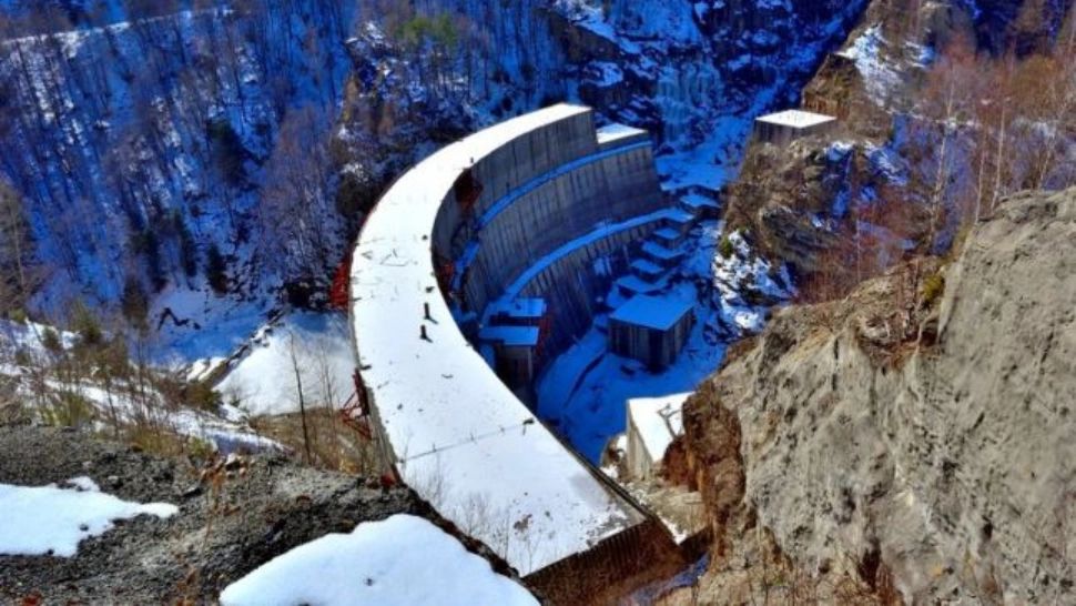 Culisele Statului Paralel | Investiția pierdută din Valea Jiului. Baraj uriaș, abandonat înainte de finalizare