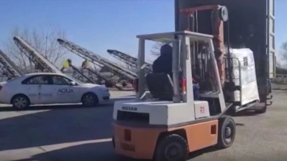 Mai multe companii s-au implicat activ în ajutorarea refugiaților. Copiii ucraineni vor avea apă din România