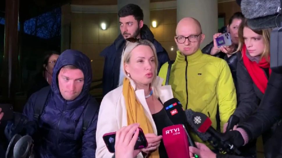 VIDEO Jurnalista care l-a sfidat pe Putin, judecată în regim de urgență. Ce pedeapsă a primit