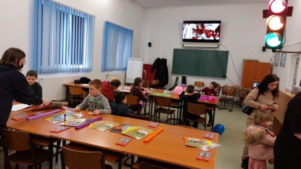 Sală de clasă, loc de joacă pentru copiii ucraineni