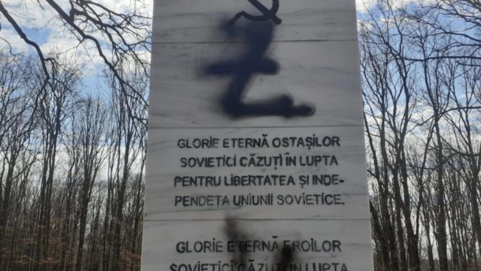 Rusia face anchetă după profanarea unor morminte ale soldaților sovietici din județul Iași