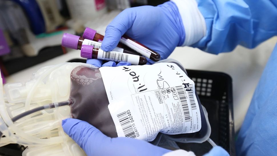 A donat 45 de litri de sânge, de 10 ori cantitatea care se află în organism. Recordul incredibil al unei sucevence