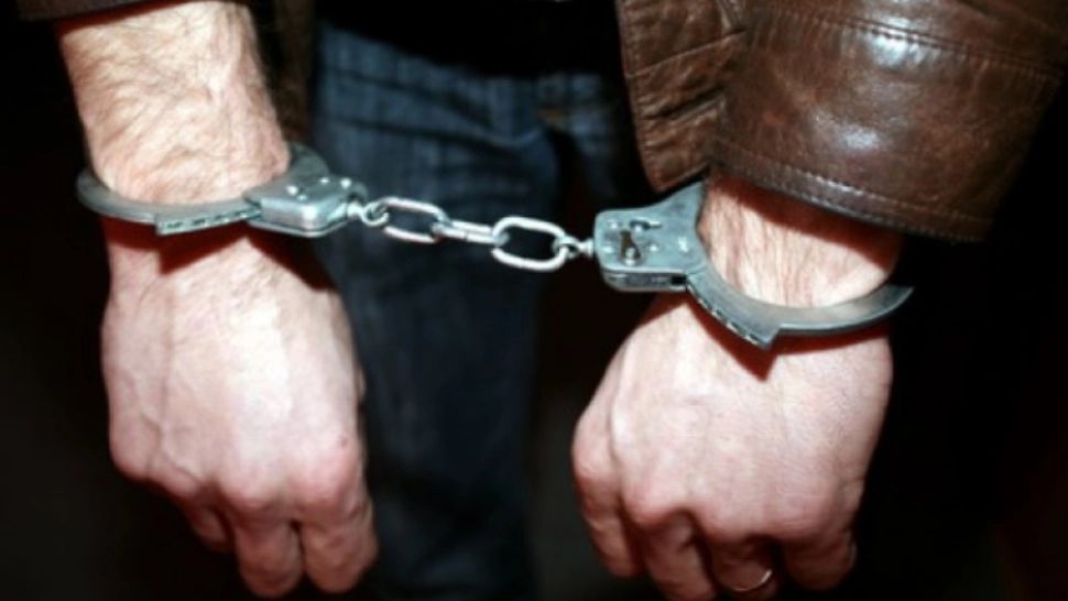 SCENE INCREDIBILE! Un tată şi-a stropit fiul cu benzină şi i-a dat foc