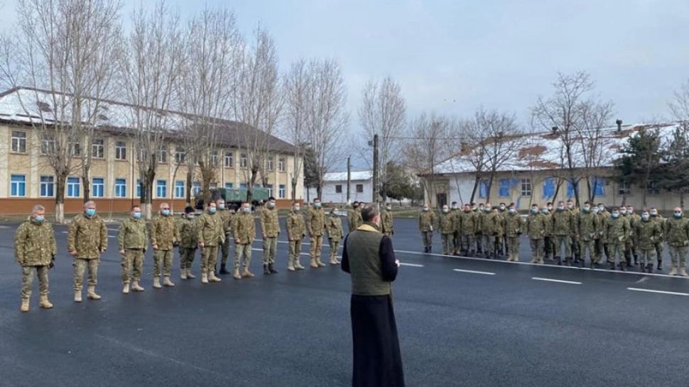 GALERIE FOTO: Ceremonii militare în toată țara, în memoria miliarilor morți în dubla tragedie aeriană din jud. Constanța