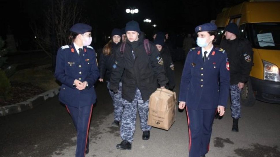 FOTO | Zeci de elevi de la un liceu militar din Ucraina, refugiați la Colegiul Național Militar din Breaza 