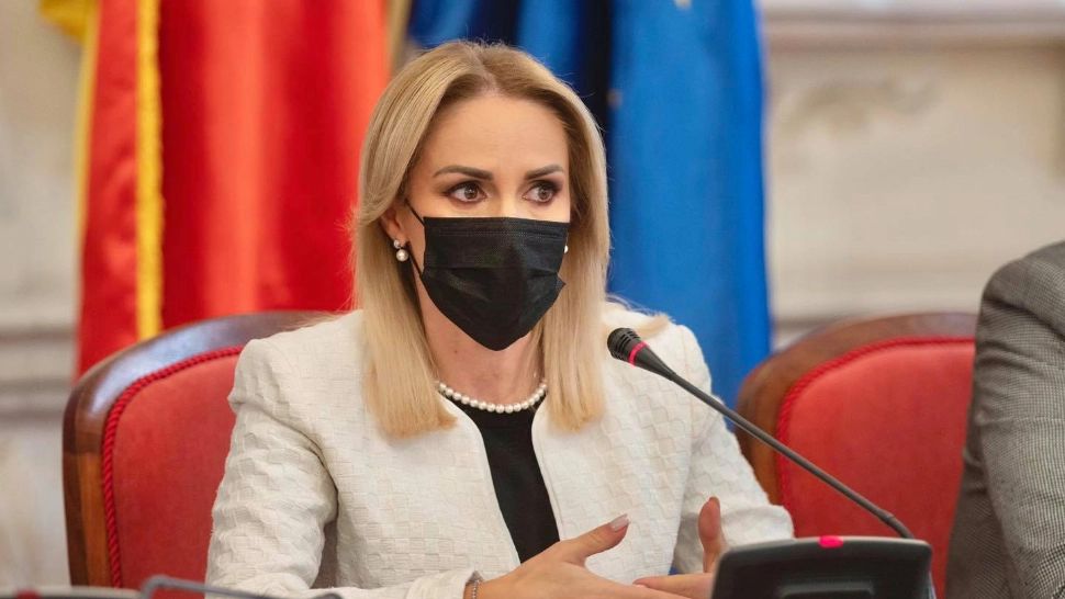 Cazul mamelor surogat din Ucraina care au contract cu familii din România. Ce soluție a găsit Gabriela Firea