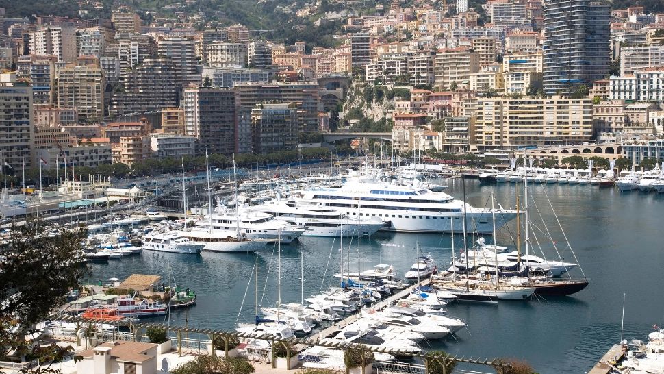 Miliardarii ruși se adaptează vremurilor. Își mută iahturile în Insulele Maldive