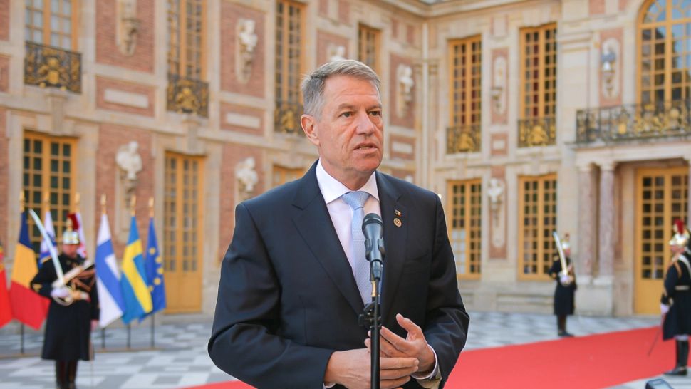 Klaus Iohannis a promulgat legea de desființare a SIIJ! DECRETUL semnat de președinte