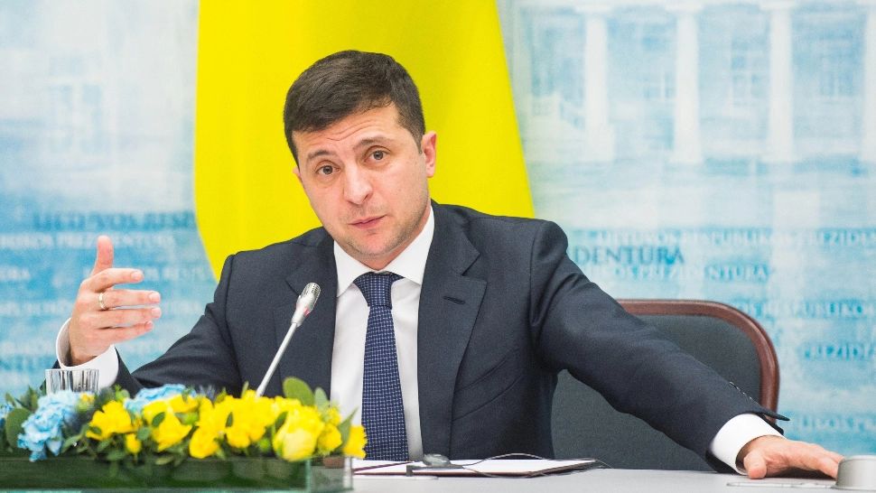 Zelenski spune că sute de persoane sunt încă prinse sub dărâmăturile teatrului din Mariupol