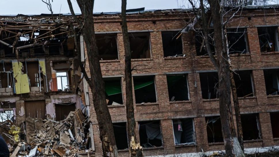 VIDEO Război Rusia-Ucraina, ziua 10. ATACUL asupra Kievului continuă. Un oraș-port, recucerit, blocadă în altele. Zelenski critică NATO - LIVE TEXT