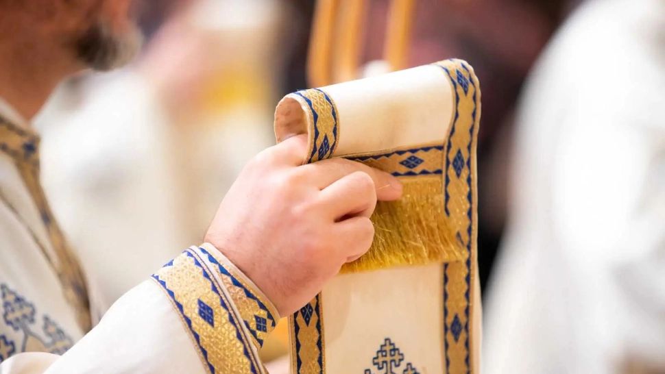 Patriarh Daniel le-a transmis preoților să rostească rugăciuni speciale pentru pace