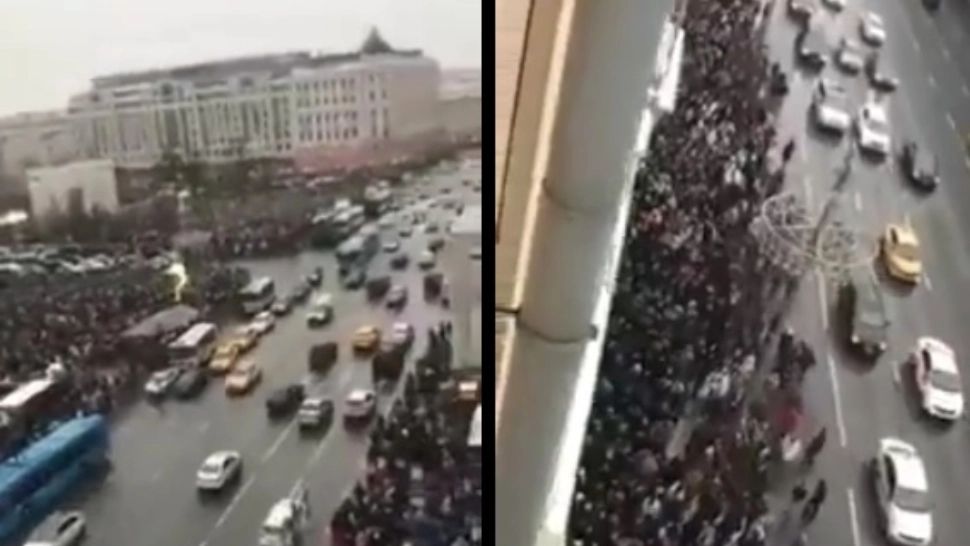 Proteste în Moscova - mii de oameni care se opun invaziei lui Putin au ieșit în stradă - VIDEO