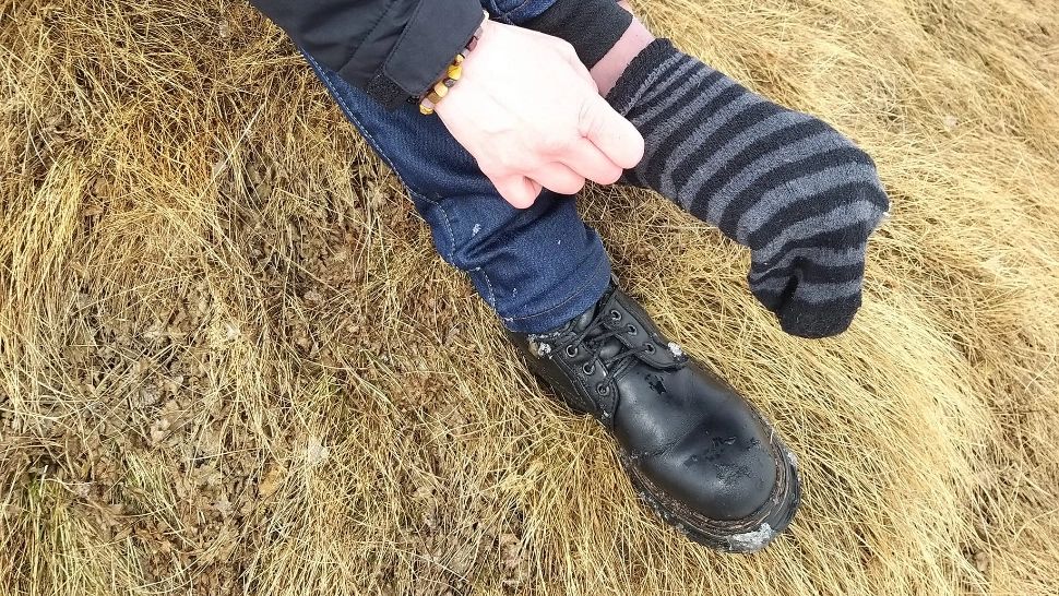 FOTO Desculțe, prin zăpadă: turiste salvate de pe munte în ULTIMUL MOMENT. Mesajul salvamontiștilor